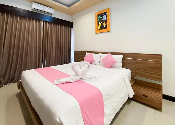 Hotel The Lavana Dzawani Berawa Kuta Bali 3 Bedroom Canggu