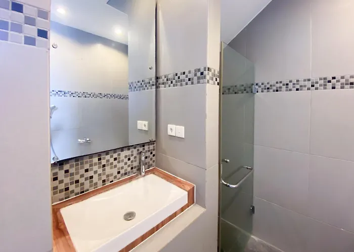 The Lavana Dzawani Berawa Kuta Bali 3 Bedroom Hotel 4*