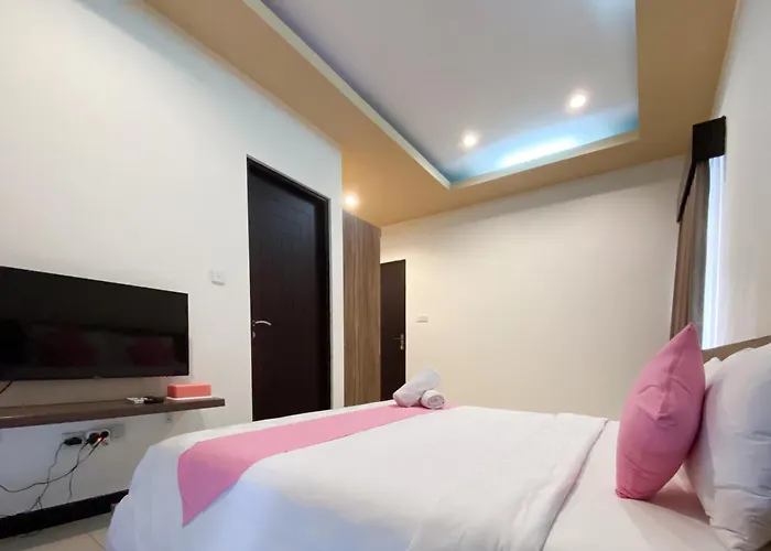 The Lavana Dzawani Berawa Kuta Bali 3 Bedroom Otel