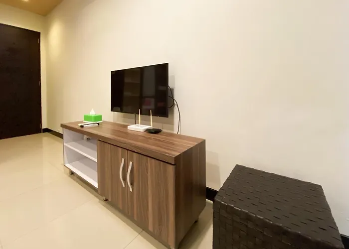 The Lavana Dzawani Berawa Kuta Bali 3 Bedroom Otel Canggu