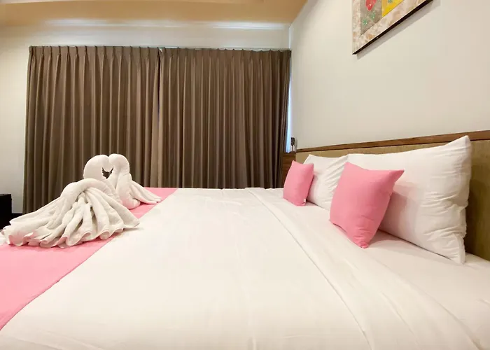Hotel The Lavana Dzawani Berawa Kuta Bali 3 Bedroom Canggu