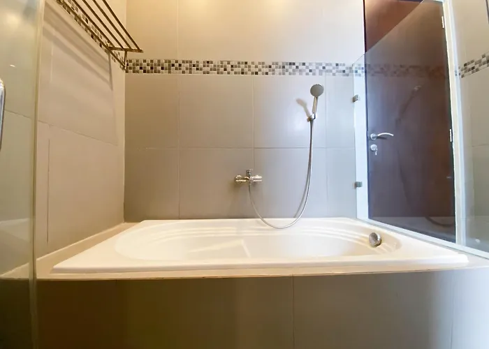 Hotel The Lavana Dzawani Berawa Kuta Bali 3 Bedroom 4*