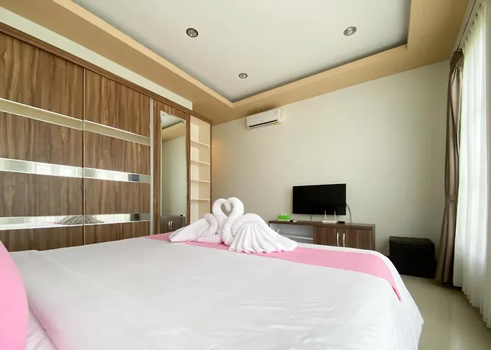 The Lavana Dzawani Berawa Kuta Bali 3 Bedroom Hotel Canggu