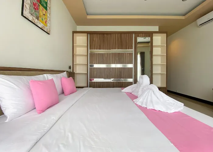 The Lavana Dzawani Berawa Kuta Bali 3 Bedroom